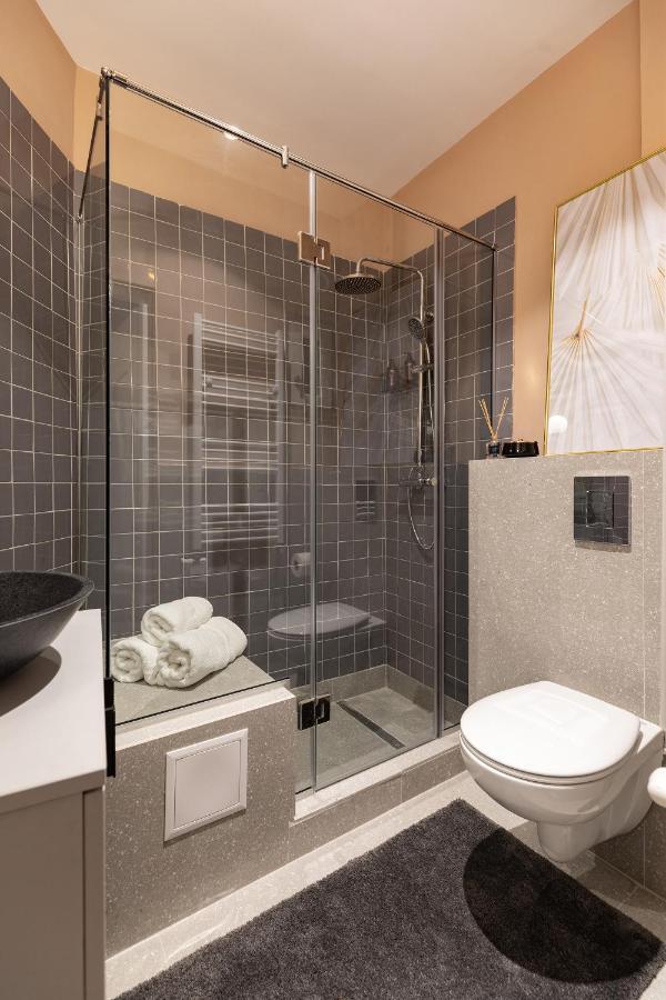 Apartamento Qult - Orient Express Bucarest Exterior foto